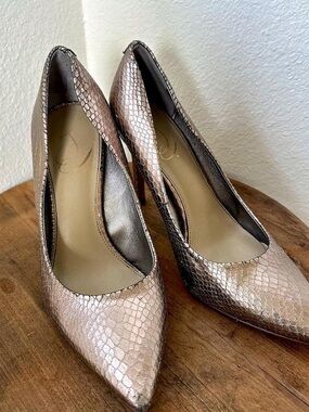 Metallic Bronze Pointed-Toe Women's Pumps